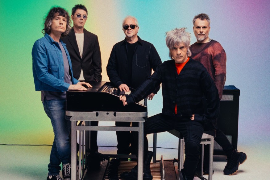 Indochine sort le court-métrage de "L'amour fou"