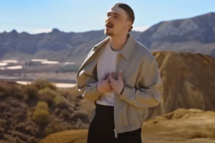 Pierre Garnier sort le clip de "Ceux qu'on était"