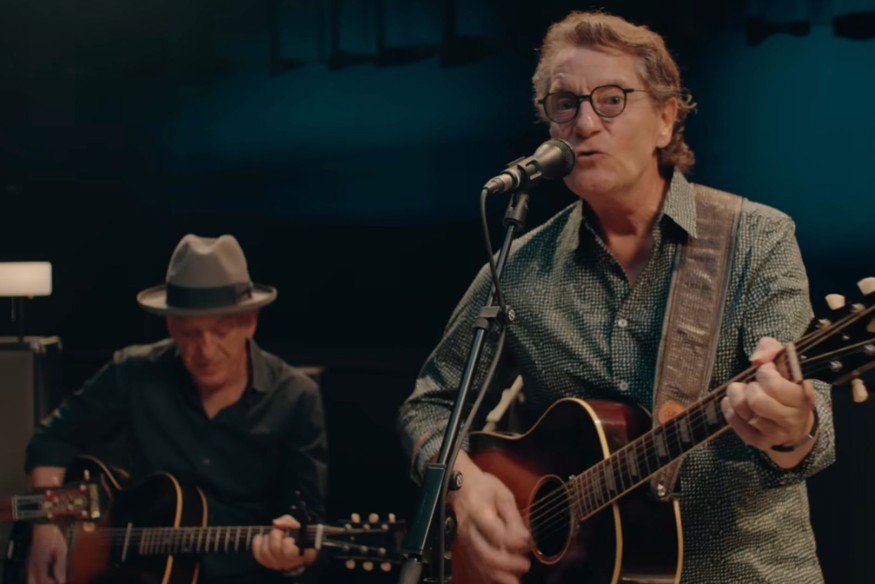 Francis Cabrel convie Bigflo & Oli dans son dernier clip
